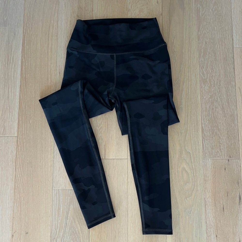ALO leggings